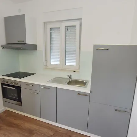 New Apartman Podsolarsko Apartment *