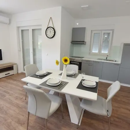 New Apartman Podsolarsko Sibenik